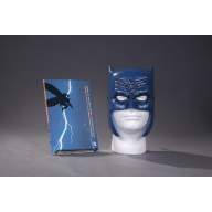 Batman: The Dark Knight Returns (Book &amp; Mask Set) - Batman: The Dark Knight Returns (Book & Mask Set)