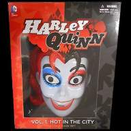 Harley Quinn (Book &amp; Mask Set) - Harley Quinn (Book & Mask Set)