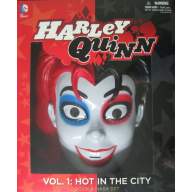 Комплект из маски и книги Harley Quinn - Комплект из маски и книги Harley Quinn